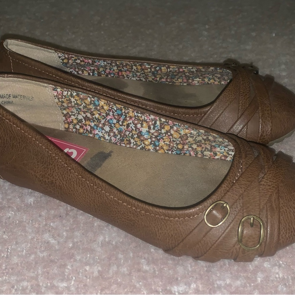 Ballerina flats size 8W